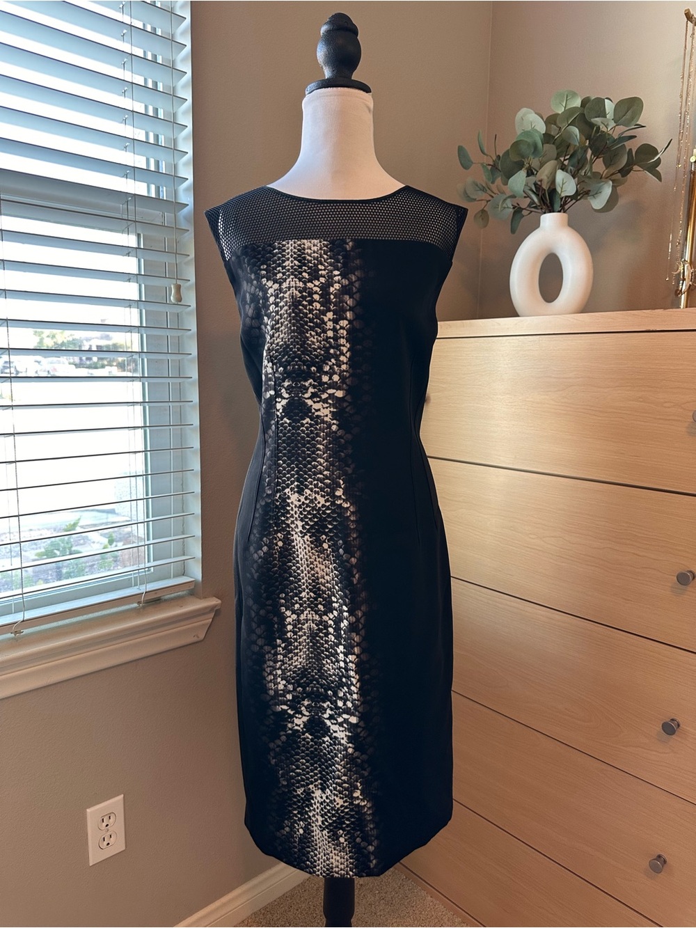T Tahari Black Sheath Dress with White Snake-Print Panel